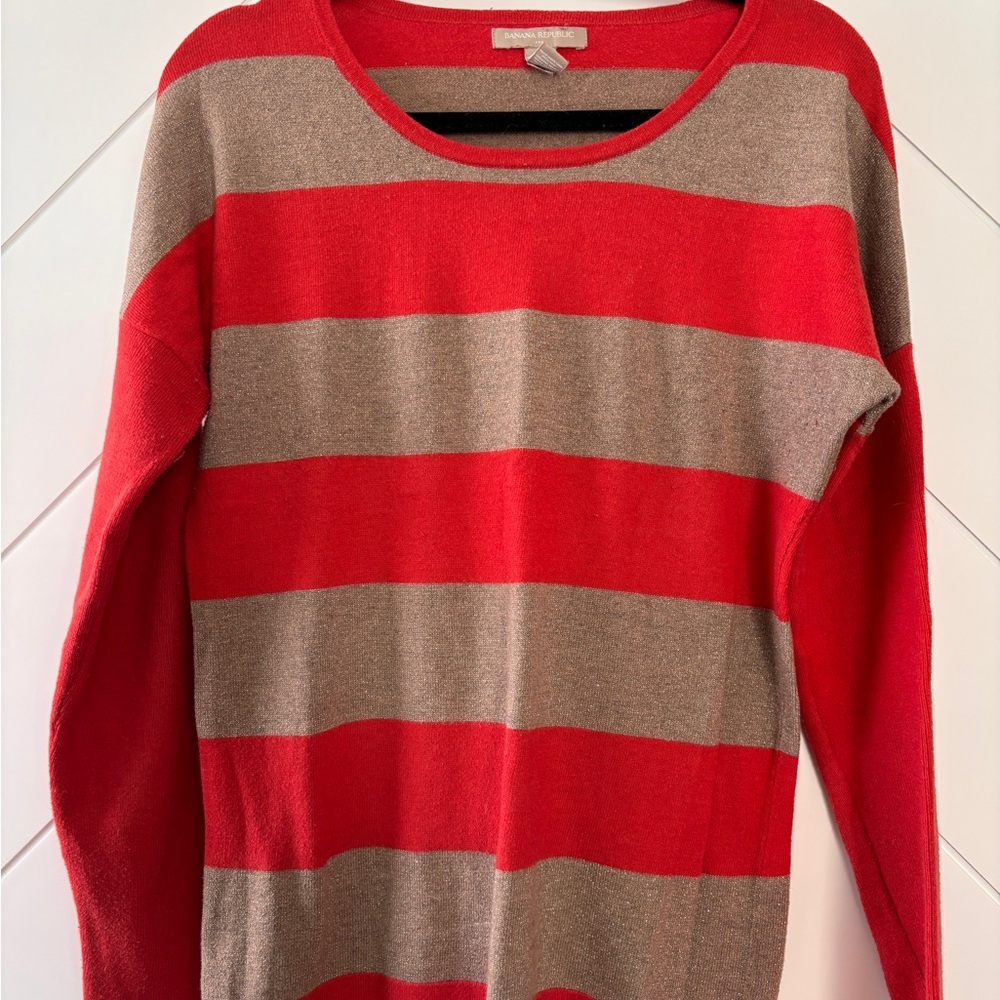 Banana Republic Striped Red and Tan/Gold Women's Sweater